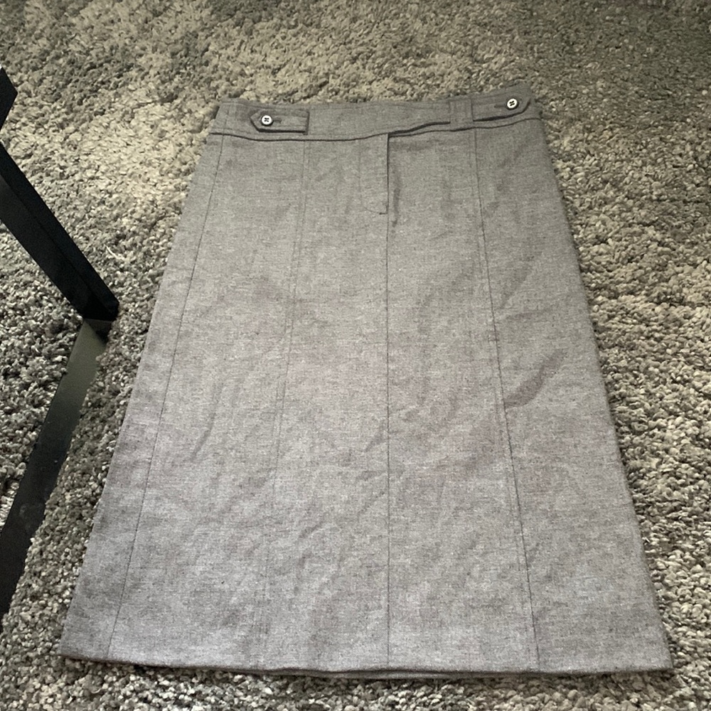 New theory a line wool knit skirt in new condition